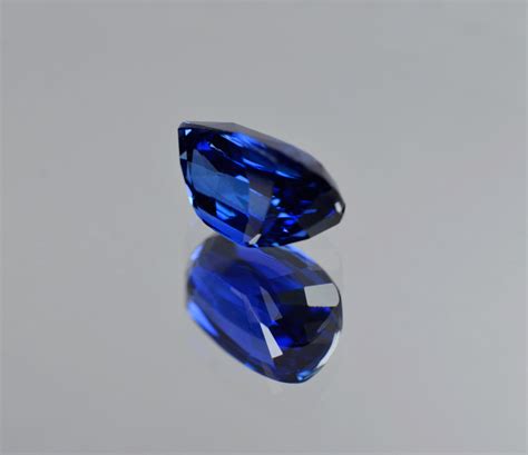 508 Carat Dark Blue Natural Ceylon Sapphire Gemstone Elizabeth Jewellers
