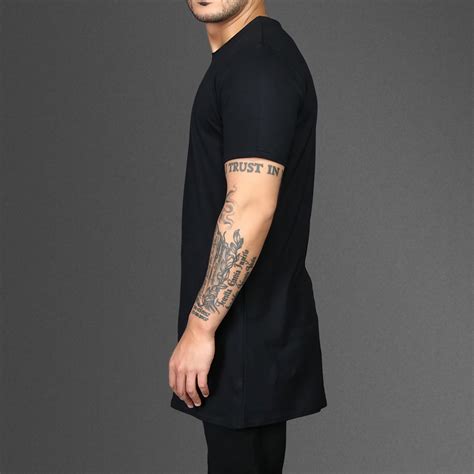 Available in a range of colours and styles for men, women, and everyone. Plain Black Longline T-Shirt - WEHUSTLE | MENSWEAR ...