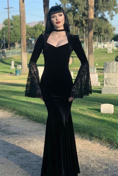 Black Velvet Dark Queen Morticia Addams Gothic Victorian Dress Prom