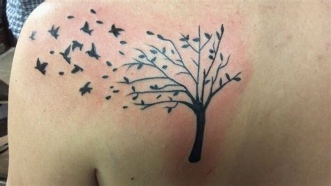 Tree And Bird Tattoo Bird Shoulder Tattoos Shoulder Tattoo Back Tattoo