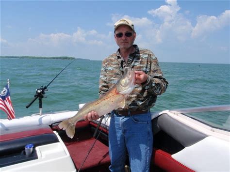 Great views of lake erie!. Lake Erie Fishing Charters, Lodging, Motel, Cabins ...