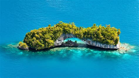 Top 8 Best Places To Visit In Pacific Islands | Travelholicq