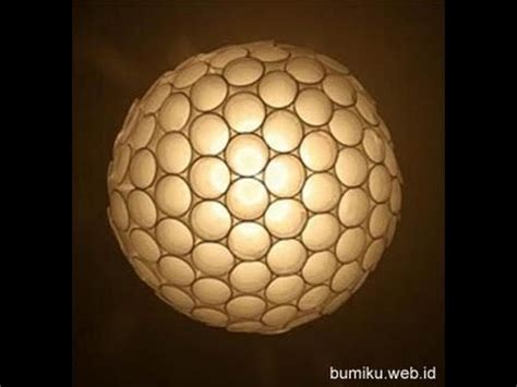 Daur ulang plastik menjadi teknik berkreasi yang kian hari kian digemari. Berikut Proposal Lampu Hias Dari Sendok Plastik Lampu ...