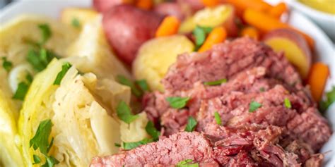 Mar 15, 2018 · crock pot corned beef and cabbage. Instant Pot Corned Beef and Cabbage - My Recipe Magic