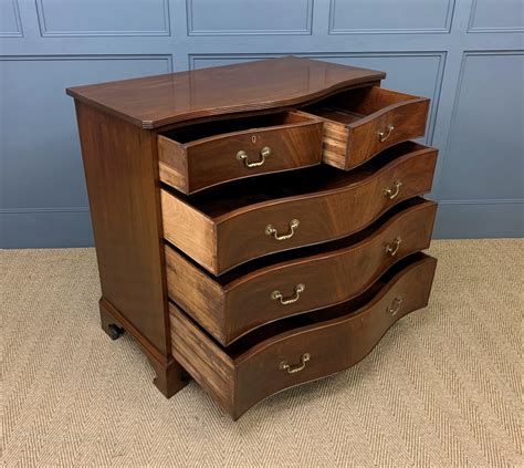 Serpentine Mahogany Chest Of Drawers Antiques Atlas