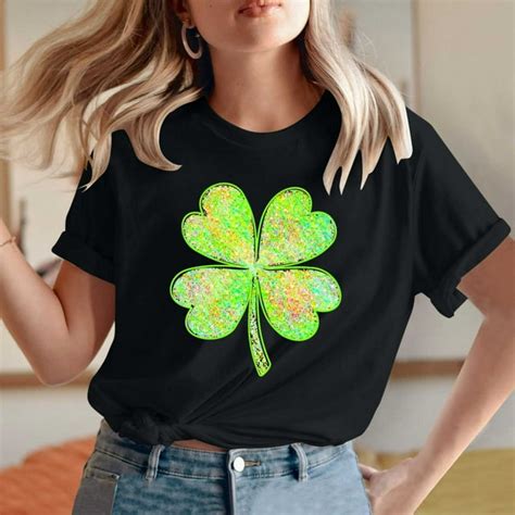 Frostluinai Womens St Patricks Day Shirts Crew Neck Ireland Shamrock T