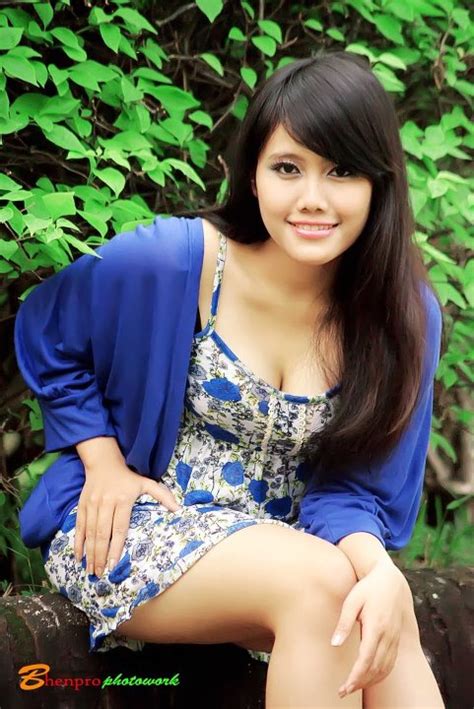 Gallery Cewek Sekzi Diana Model HOT