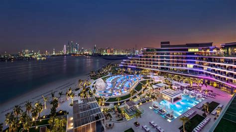 W Dubai The Palm Luxury Hotel And Beach Resort The Luxe Voyager