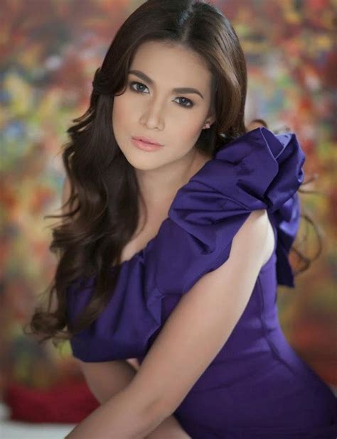 Fashion Media Ph Ethereal Beauty Bea Alonzo In Editorial For Blush
