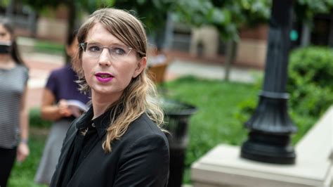 Chelsea Manning Is Ordered Released From Jail The New York Times