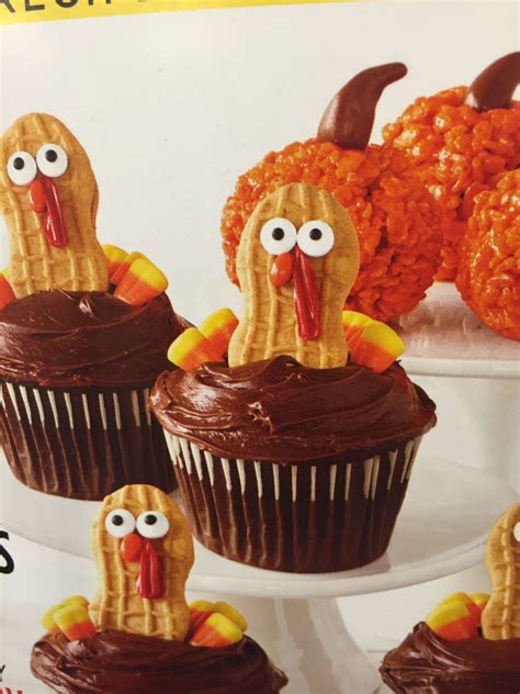 They're fun to make and fun to eat. Cute Thanksgiving dessert idea | Turkey cupcakes, Thanksgiving desserts, Cute thanksgiving desserts