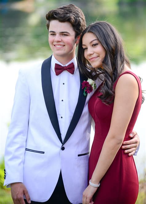 Conard High School Junior Prom Photo Gallery We Ha West Hartford News