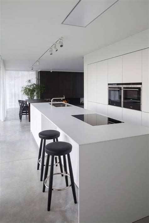 A kitchen with texture, color, and restraint can be timeless. 20+ Amazing Modern Kitchen Cabinet Design Ideas - DIY ...
