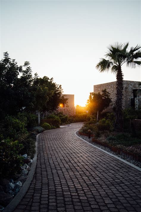 Costa navarino is 1.2 km from the property. Costa Navarino - hotel luxe Grece - Hellolaroux