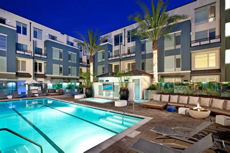 Forty55 Lofts Apartments - Los Angeles, CA 90066