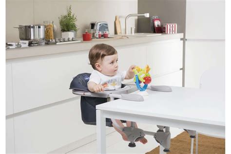 On Se Chamaille Pour Un Siège - Siège de table bébé 360° | Repas | Chicco.fr