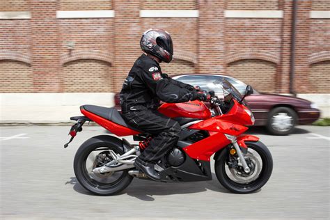 Kawasaki ninja 650r technical data, engine specs, transmission, suspension, dimensions, weight, ignition and performance. 2009 Kawasaki Ninja 650R