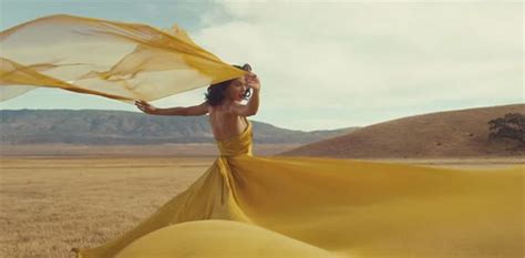 Taylor Swifts ‘wildest Dreams Music Video Yellow Dress And Other