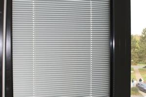 Multifunktionsglas mit integrierter Jalousie - Deutsche ...