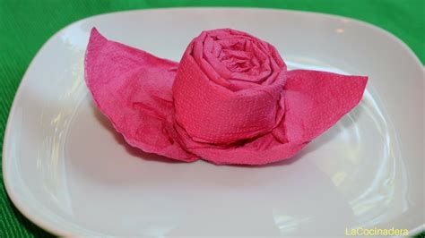 Las clases de demostración son el principal escenario de transmisión de conocimiento de la escuela. Tips de Cocina: DIY Rosa hecha con Servilleta para decorar ...