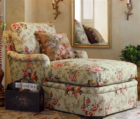 Maybe you would like to learn more about one of these? english country decorating | ... with floral upholstery. Love the pillow ... | Romantic Country ...