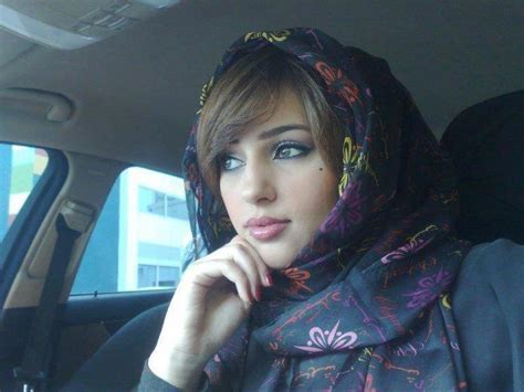 Arab Girls Uae Girls Looking Attractive