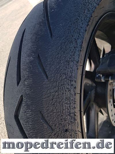 Pirelli technology developed within the world superbike championship. Erstkontakt Pirelli Diablo Rosso Corsa 2