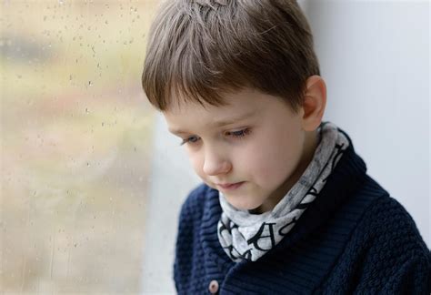 7 साल के बच्चे में बिहेवियर प्रॉब्लम कारण और उसे डिसिप्लिन में कैसे