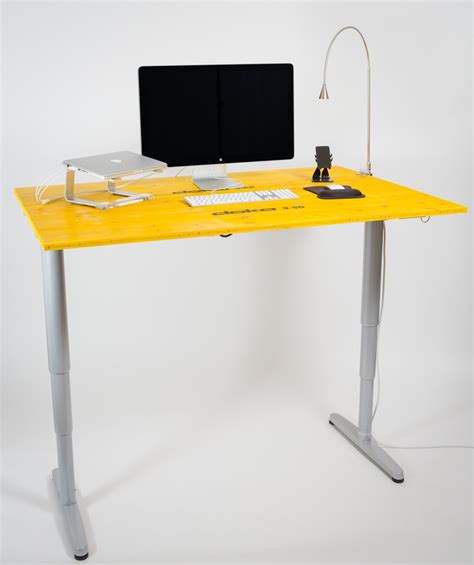 Over 200 desktops & 40 frame choices. Christian Lendl | Blog | Height-adjustable desk