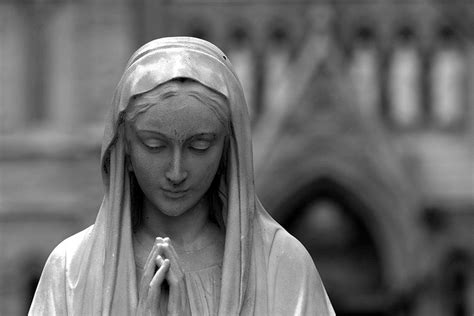 Okla Christians Counter Satanic Mockery Of Virgin Mary With Prayer
