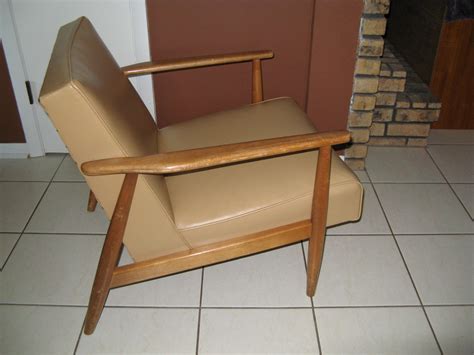When new york's museum of modern art discovered the chair through that exhibition, it requested three preproduction chairs: MidCenturyModernMania@gmail.com: Mid Century Danish Modern ...