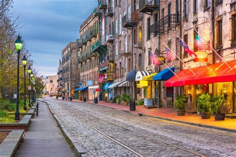 The Top 3 Historic And Beautiful Streets In Savannah Ga