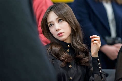 In early july 2020 it was announced she left the group & the entertainment industry following her bullying scandal against fellow former aoa member mina. AOA's Mina is dating an actor from Iran? Here's how the ...