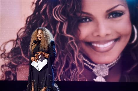 janet jackson at rock and roll hall of fame ceremony 2019 popsugar celebrity uk photo 41