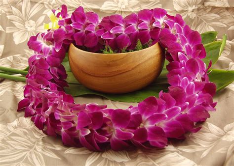 Do a lei exchange as part of the ceremony. Triple Bom - Flower Leis