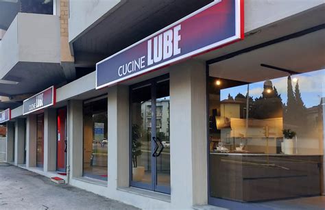 Piombino Provincia Di Livorno Il Gruppo Lube Inaugura Un Nuovo Store Cucine Lube Cucine Lube