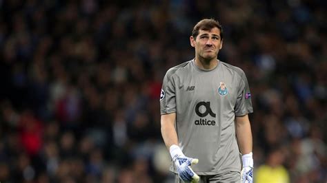 Laut des radiosenders ser will der weltmeister von 2010 als präsident des fußballverbandes rfef. Iker Casillas: Herzspezialist rät Torwart-Legende zu ...