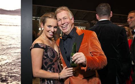 In plaats van dat hij achteraf. Nieuwsoverzicht: Marcel Boekhoorn koopt autocampus & Bunq ...