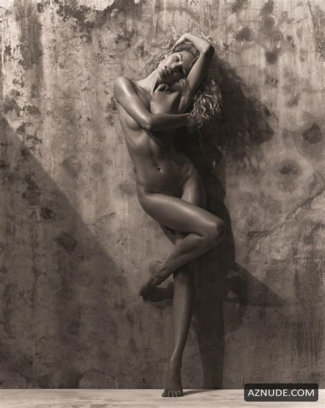 Candice Swanepoel Nude And Sexy By Mariano Vivanco For Muse Magazine