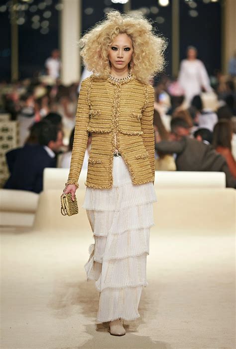 Fashion Show Chanel Cruise Collection 20142015 1