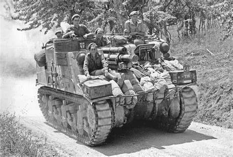 British Soldiers On Their M7 Priest On The Move Through Italy 1944