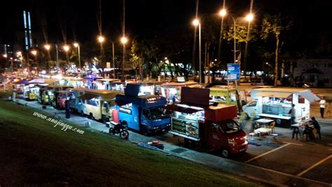 Previously known as pasaraya topzeller, this outlet is now known as gedung pemborong nsk wangsa maju. Lepak Santai di Dataran Food Truck Wangsa Melawati