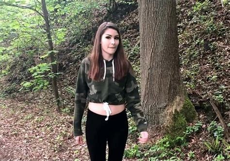 Sina Valentini My 1 Piss Video Outdoor Let It Pee