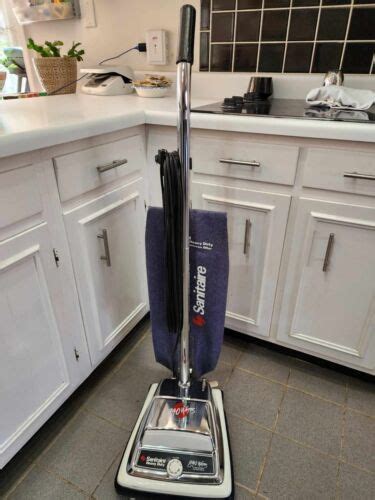 Sanitaire S661 Heavy Duty Upright Commercial Vacuum Cleaner New Belt