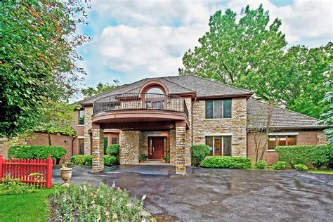 Lake Forest Home With Waterfront Views 13m Chicago Tribune