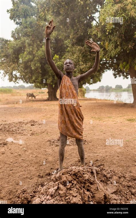 South Sudan 21st Feb 2016 A Young Mundari Boy Makes The Hand Signal