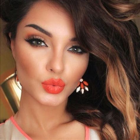 10 Prettiest Orange Lipsticks That Will Sizzle All Summer Basicos De