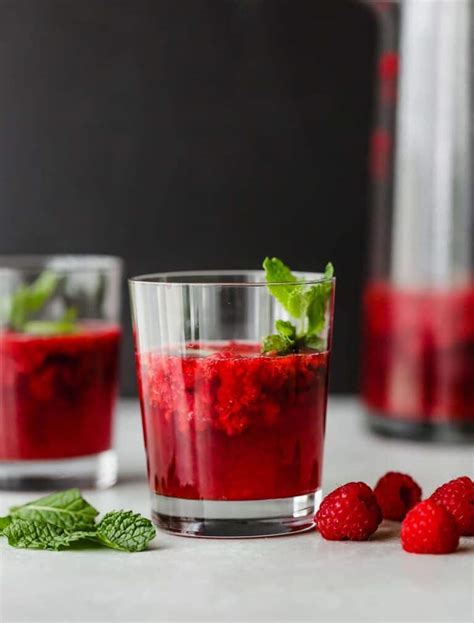 Non Alcoholic Raspberry Mojito Mocktail Recipe Salt And Baker