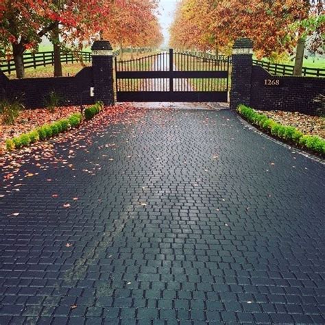 60 Best Driveway Ideas To Elevate Your Propertys Entrance