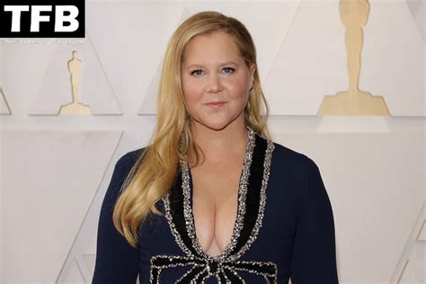 amy schumer cleavage 20 pics everydaycum💦 and the fappening ️